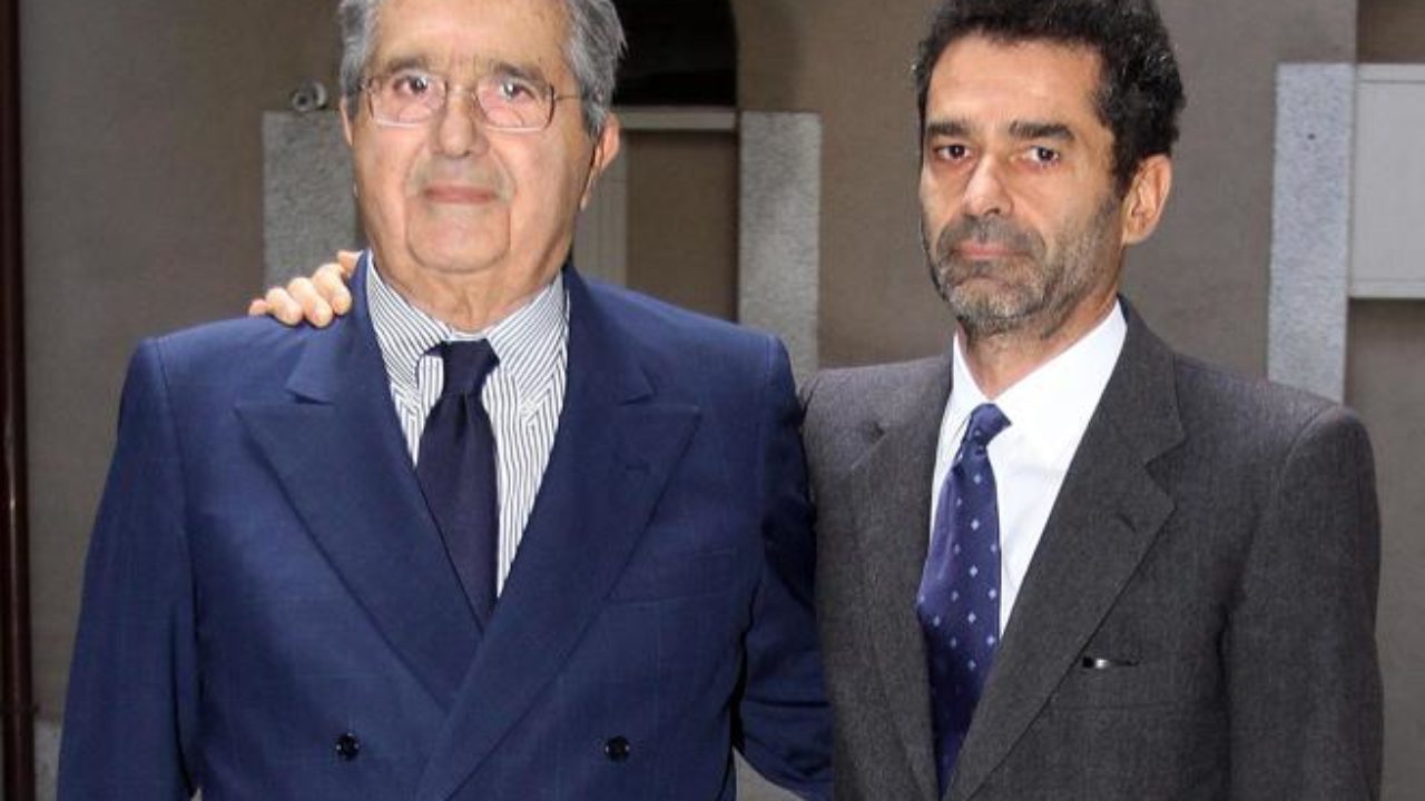 De Benedetti Nei Panama Papers Guai In Vista O Solo Un Polverone Editoria Tv